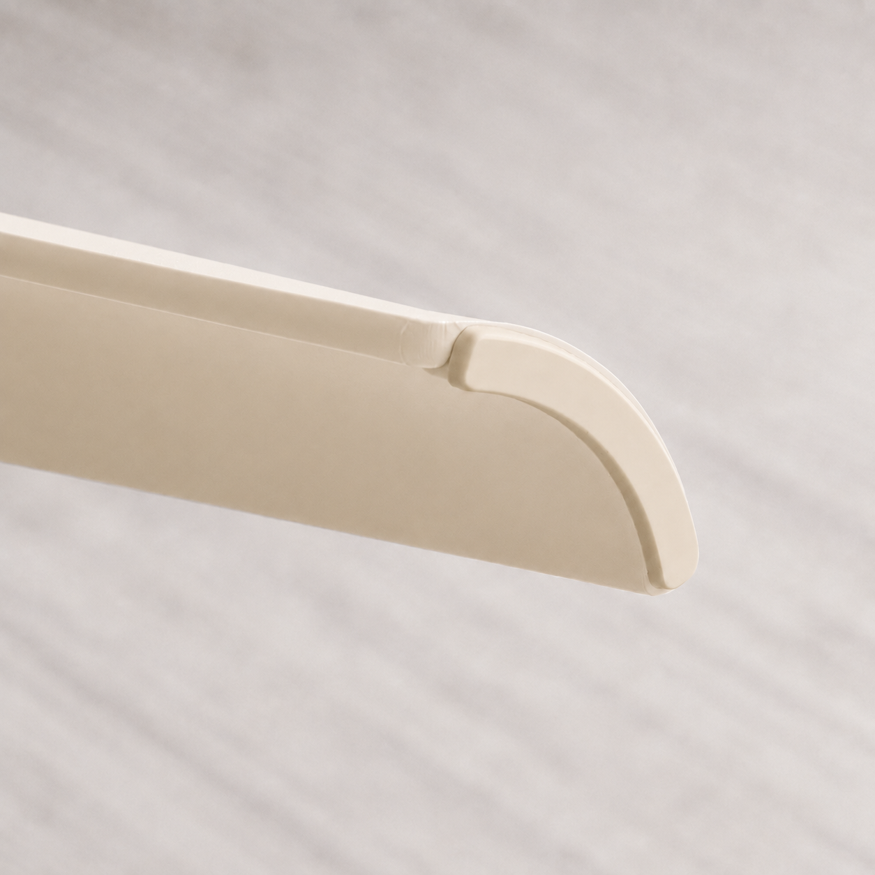 Taburete de plástico tapizado de estilo nórdico, taburete redondo apilable, robusto y resistente, ideal para salones, comedores y como taburete alto para recibir invitados.