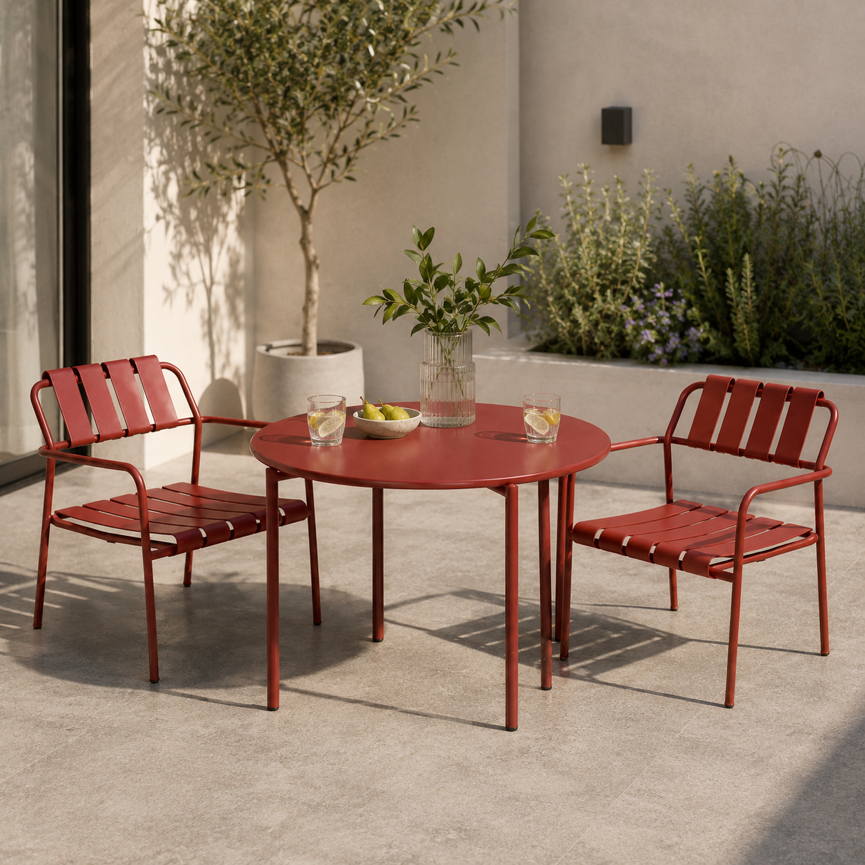 Frank – Conjunto de Exterior 3 Piezas | 2 Sillones + Mesa de Centro | Listones Metálicos | Acero | Rojo Vino