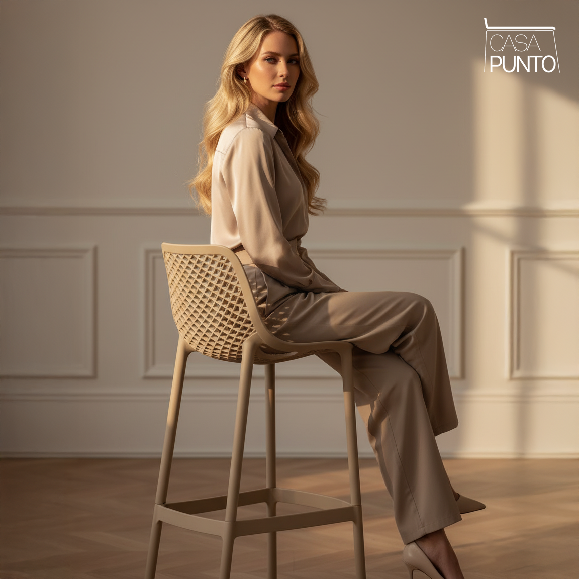 Taburete de bar perforado Dorte