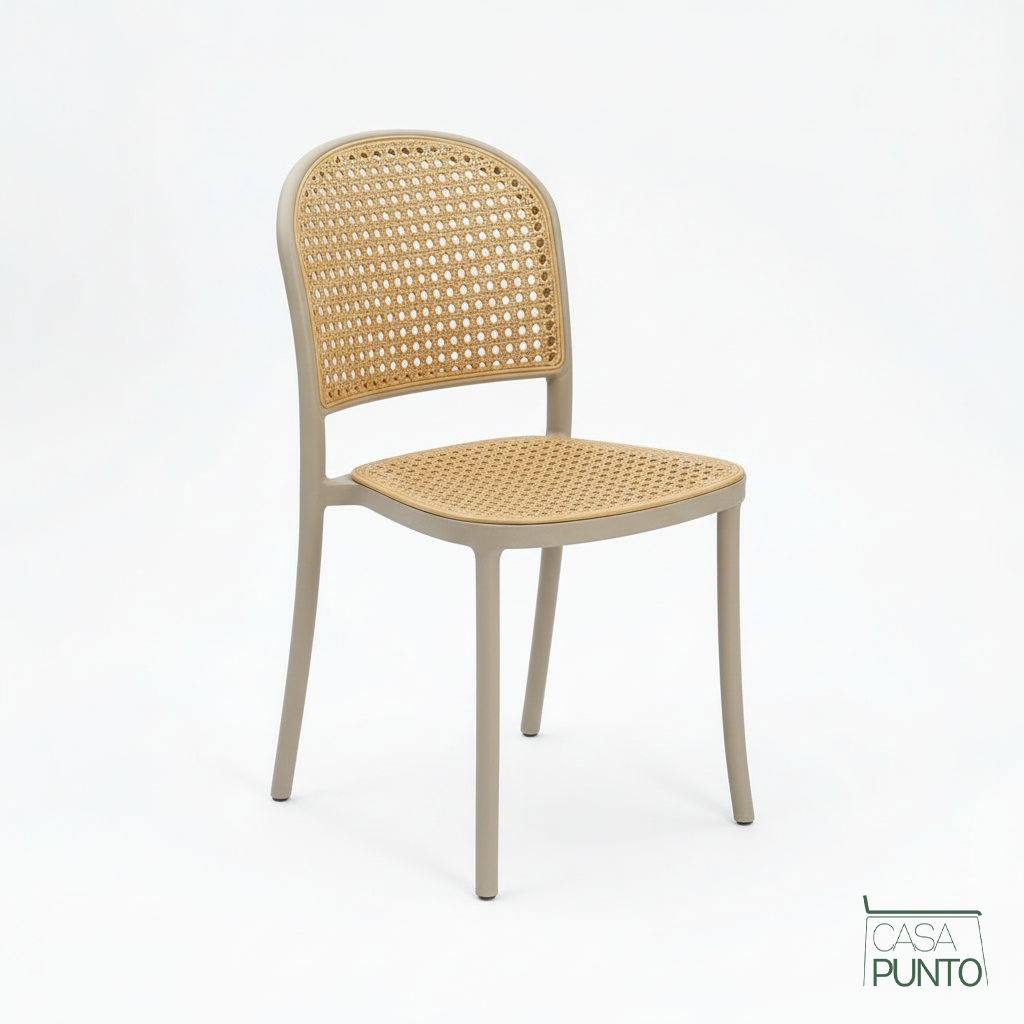 Juego de comedor de exterior Emily de 5 piezas estilo teca: mesa rectangular y 4 sillas.